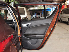2015款 1.8L 自动 尊贵型 5座