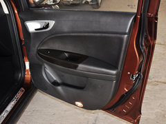 2015款 1.8L 自动 尊贵型 5座