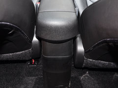 2015款 1.8L 自动 尊贵型 5座