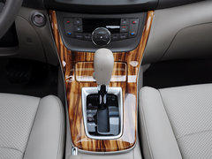 2014款 1.6LXV CVT 尊享版