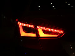 2015款 1.5T 手动 豪华型