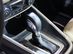 2015款 1.5L 自动 时尚型