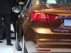 2015款 1.5L 自动 时尚型