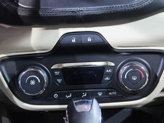 2015款 1.5L 自动 时尚型