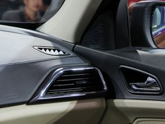 2015款 1.5L 自动 时尚型