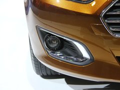 2015款 1.5L 自动 时尚型