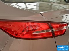 2015款 1.5L 自动 时尚型