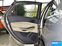 2015款 1.5L 自动 时尚型