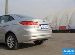 2015款 1.5L 自动 时尚型