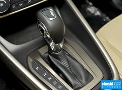 2015款 1.5L 自动 时尚型