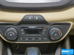 2015款 1.5L 自动 时尚型