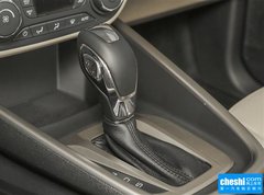 2015款 1.5L 自动 时尚型