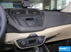2015款 1.5L 自动 时尚型
