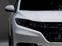 2015款 1.8L CVT 四驱旗舰型 5座