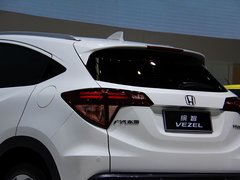 2015款 1.8L CVT 四驱旗舰型 5座