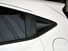 2015款 1.8L CVT 四驱旗舰型 5座