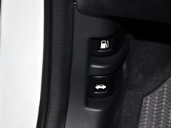 2015款 1.8L CVT 四驱旗舰型 5座