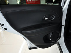 2015款 1.8L CVT 四驱旗舰型 5座
