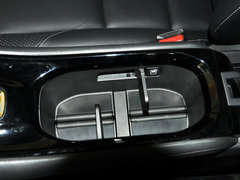 2015款 1.8L CVT 四驱旗舰型 5座