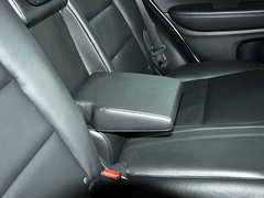 2015款 1.8L CVT 四驱旗舰型 5座