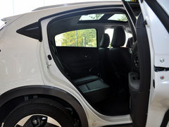 2015款 1.8L CVT 四驱旗舰型 5座