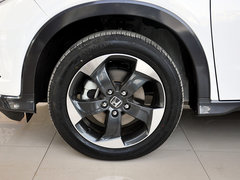 2015款 1.8L CVT 四驱旗舰型 5座