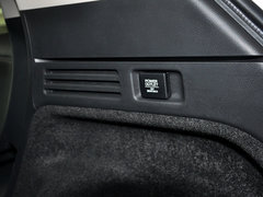 2015款 1.8L CVT 四驱旗舰型 5座