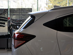2015款 1.8L CVT 四驱旗舰型 5座