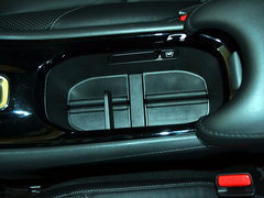 2015款 1.8L CVT 四驱旗舰型 5座