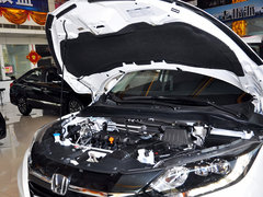 2015款 1.8L CVT 四驱旗舰型 5座