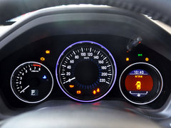 2015款 1.8L CVT 四驱旗舰型 5座
