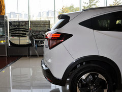 2015款 1.8L CVT 四驱旗舰型 5座