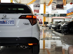 2015款 1.8L CVT 四驱旗舰型 5座