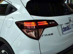 2015款 1.8L CVT 四驱旗舰型 5座