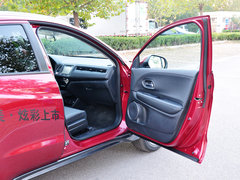 2015款 1.8L CVT 四驱旗舰型 5座