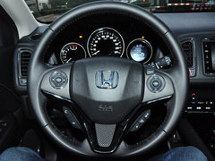 2015款 1.8L CVT 四驱旗舰型 5座