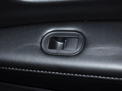 2015款 1.8L CVT 四驱旗舰型 5座