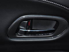 2015款 1.8L CVT 四驱旗舰型 5座