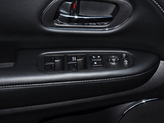 2015款 1.8L CVT 四驱旗舰型 5座