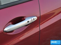 2015款 1.8L CVT 四驱旗舰型 5座