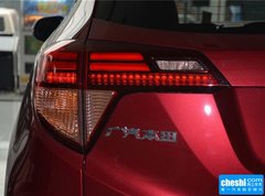 2015款 1.8L CVT 四驱旗舰型 5座