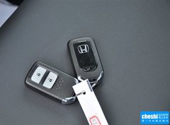 2015款 1.8L CVT 四驱旗舰型 5座