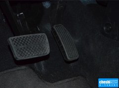 2015款 1.8L CVT 四驱旗舰型 5座
