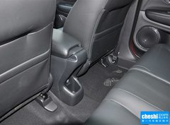 2015款 1.8L CVT 四驱旗舰型 5座