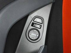 2015款 1.6L 自动 两驱尊贵型 DLX 5座