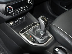 2015款 1.6L 自动 两驱尊贵型 DLX 5座