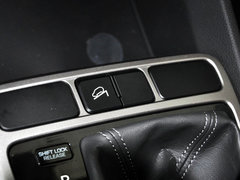 2015款 1.6L 自动 两驱尊贵型 DLX 5座