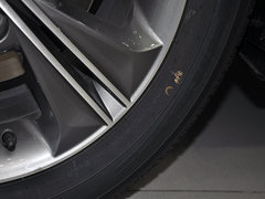2015款 2.0L 自动 四驱尊贵型 GLX 5座