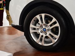 2014款 1.5T 自动 汽油 两驱尊贵版
