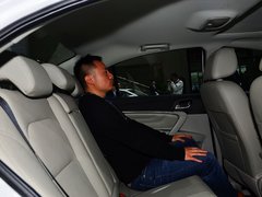 2014款 三厢 1.3T CVT 尊贵型